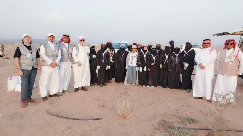 بر جدة” تشارك في حملة تطوعية لتقليم وتجوير وتنظيف متنزه الجموم البيئي